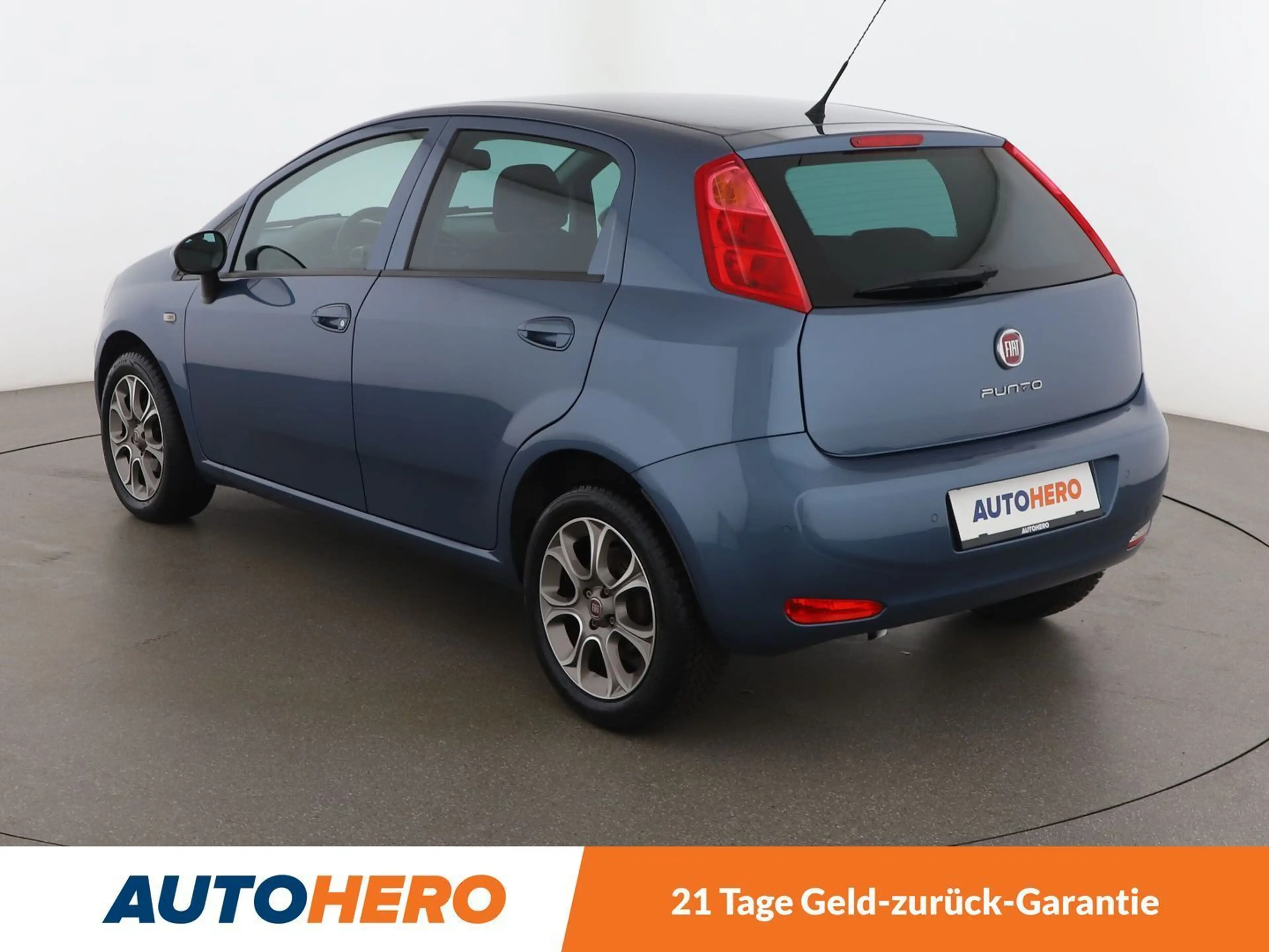 Fiat Punto 0.9 Nuova Collezione *TEMPO*NAVI*SHZ*KLIMAAUT*BT* — photo 4