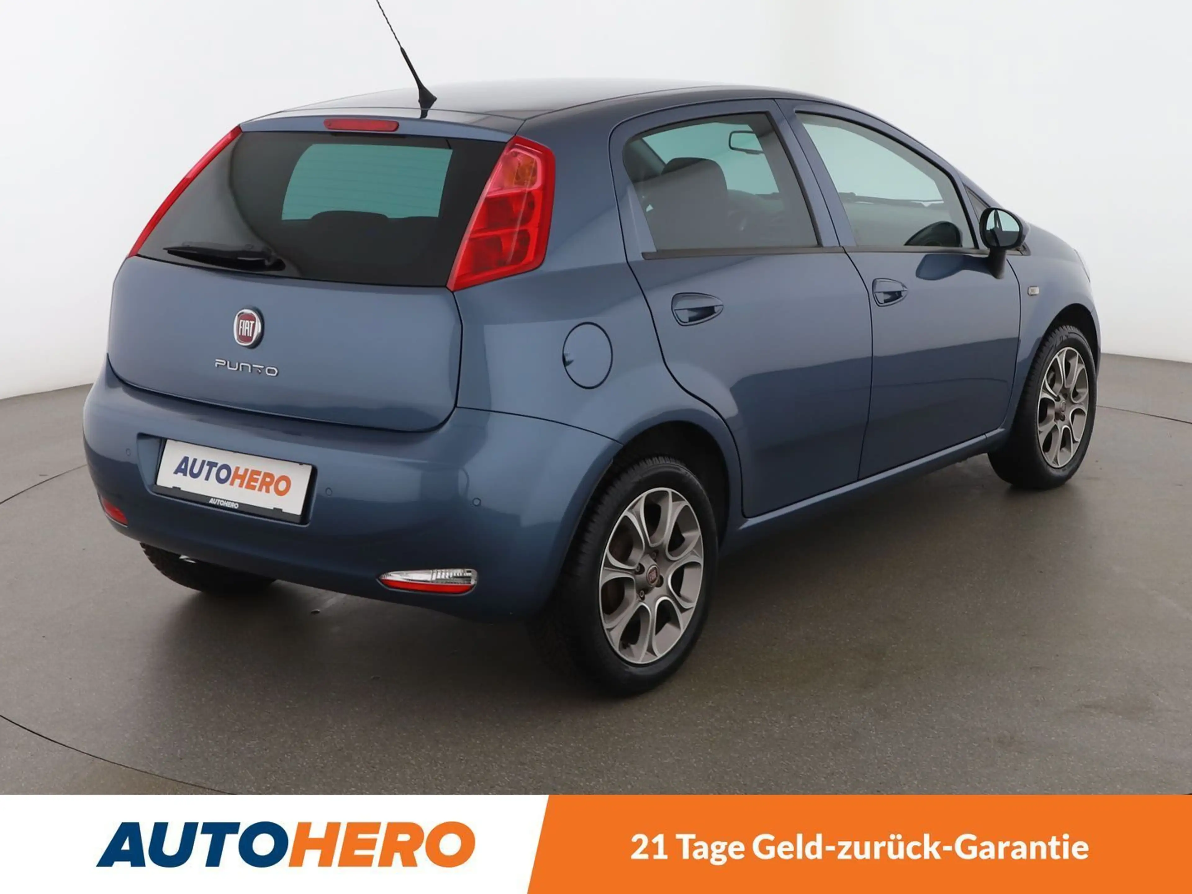 Fiat Punto 0.9 Nuova Collezione *TEMPO*NAVI*SHZ*KLIMAAUT*BT* — photo 6