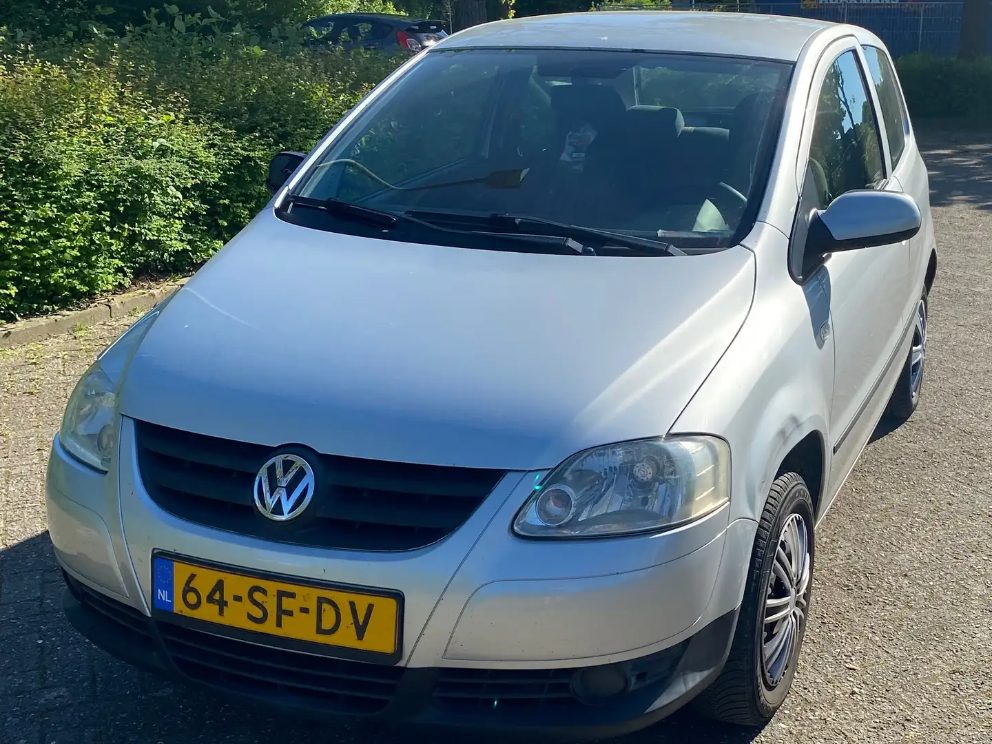 Volkswagen Fox Fox 1.4 Trendline Grijs - 1