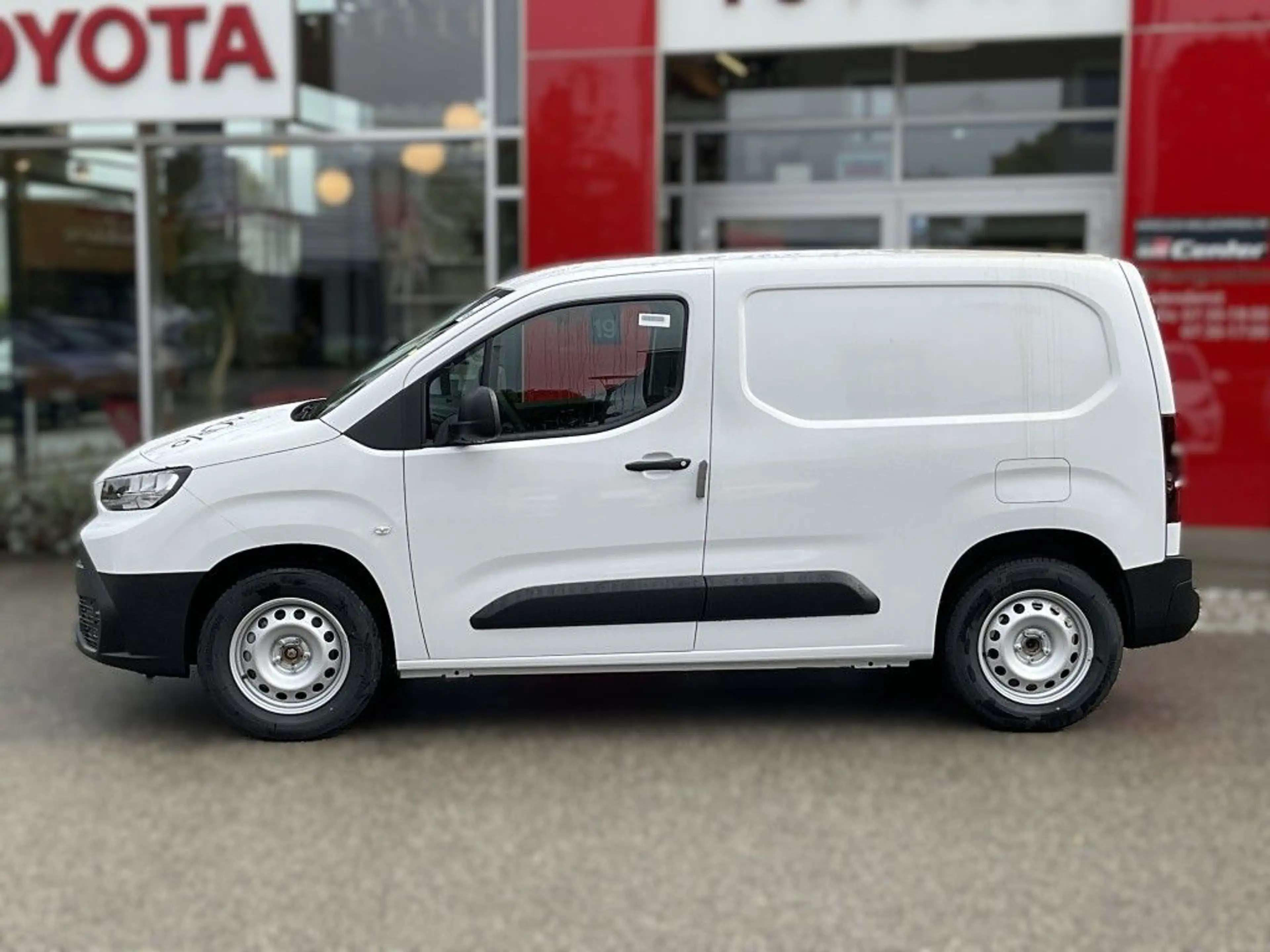 Toyota Proace City Electric (50 kWh) L1 Work (E) — photo 3