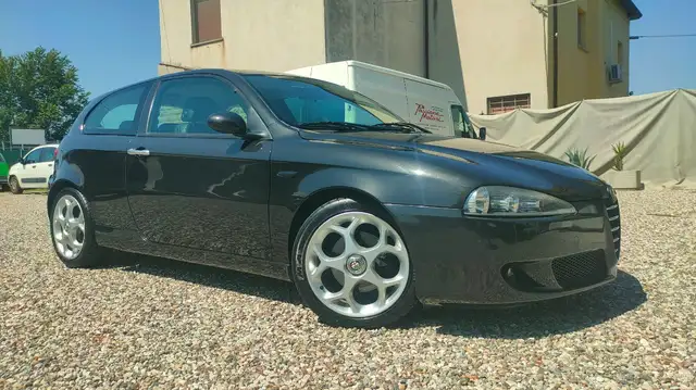 Alfa Romeo 147 2.0i 16V Twin Spark 150 CV 3p. Distinctive MANUALE