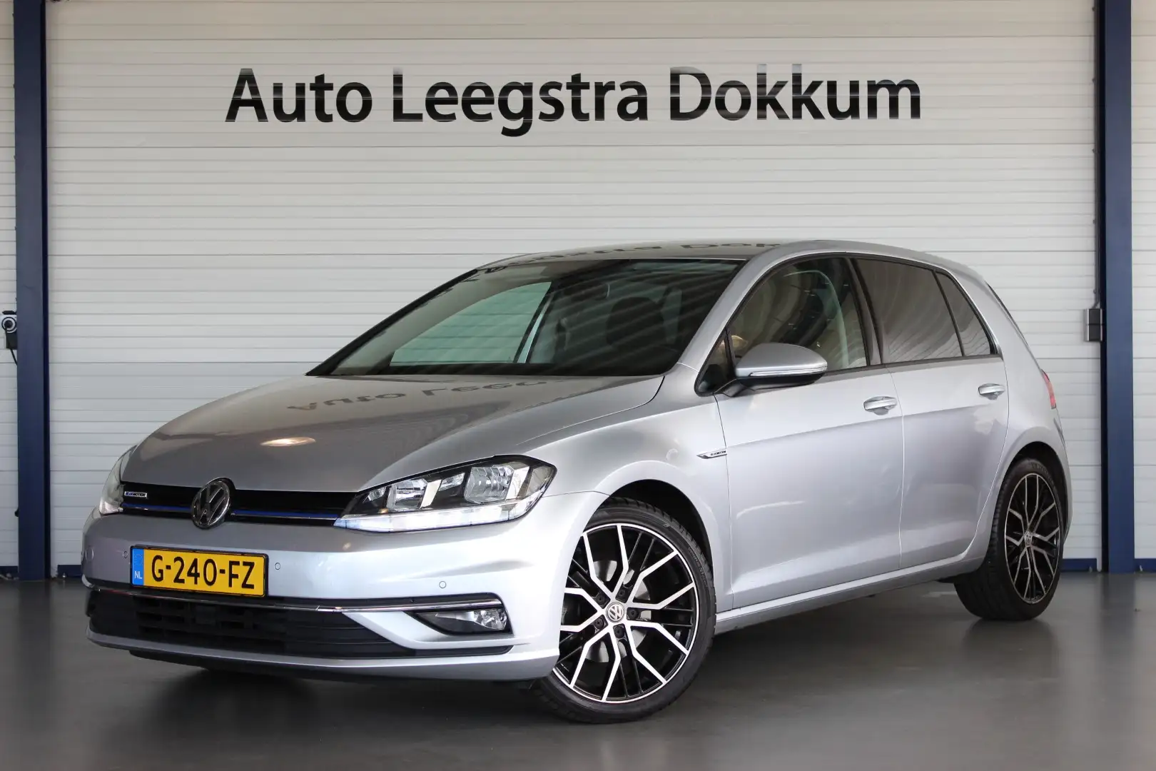 Volkswagen Golf 1.5 TSI Comfortline Carplay | Navi | Clima | Adapt Grijs - 1