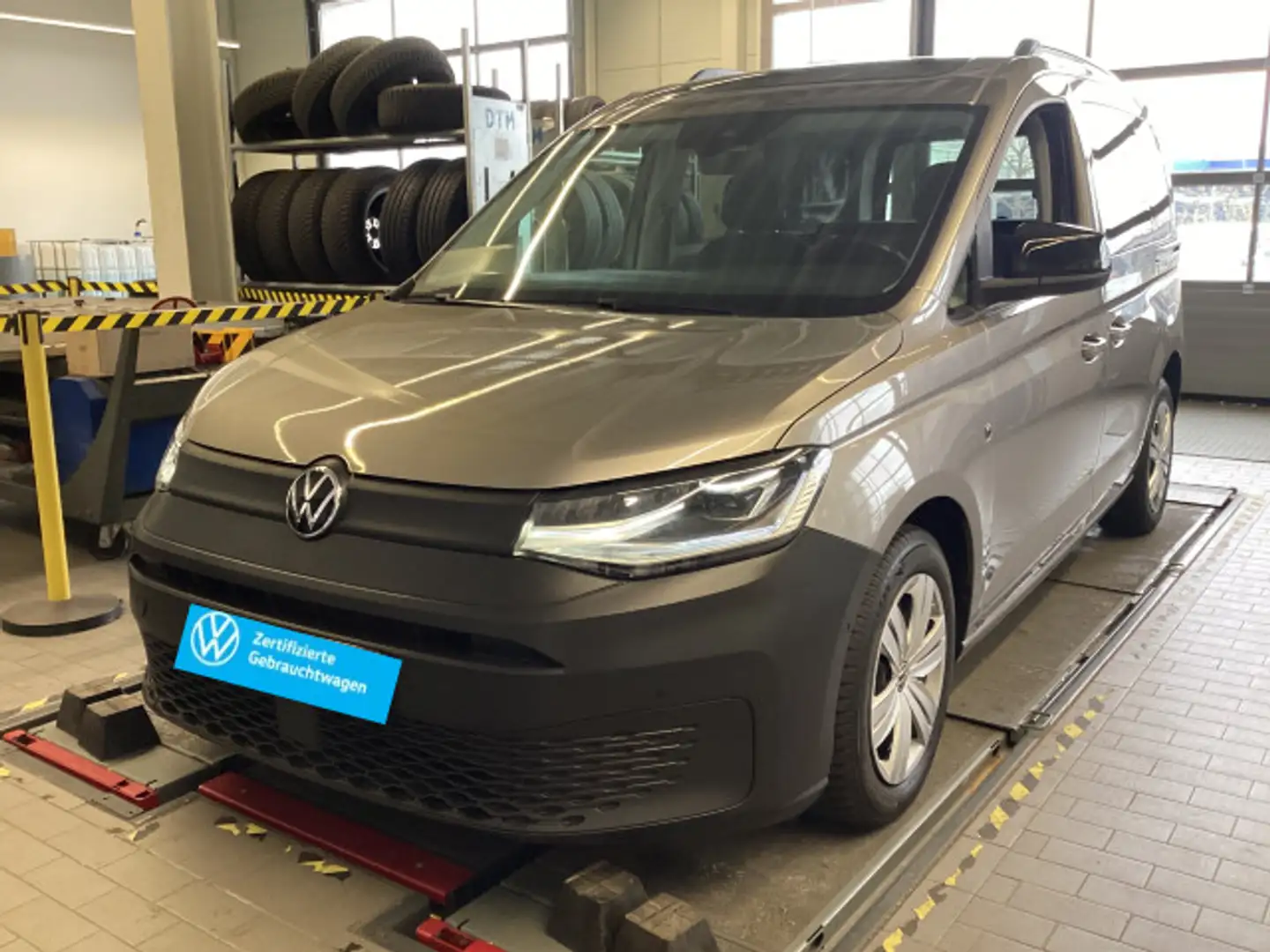 Volkswagen Caddy 2.0 TDI DSG AHK Panoramadach Beige - 2
