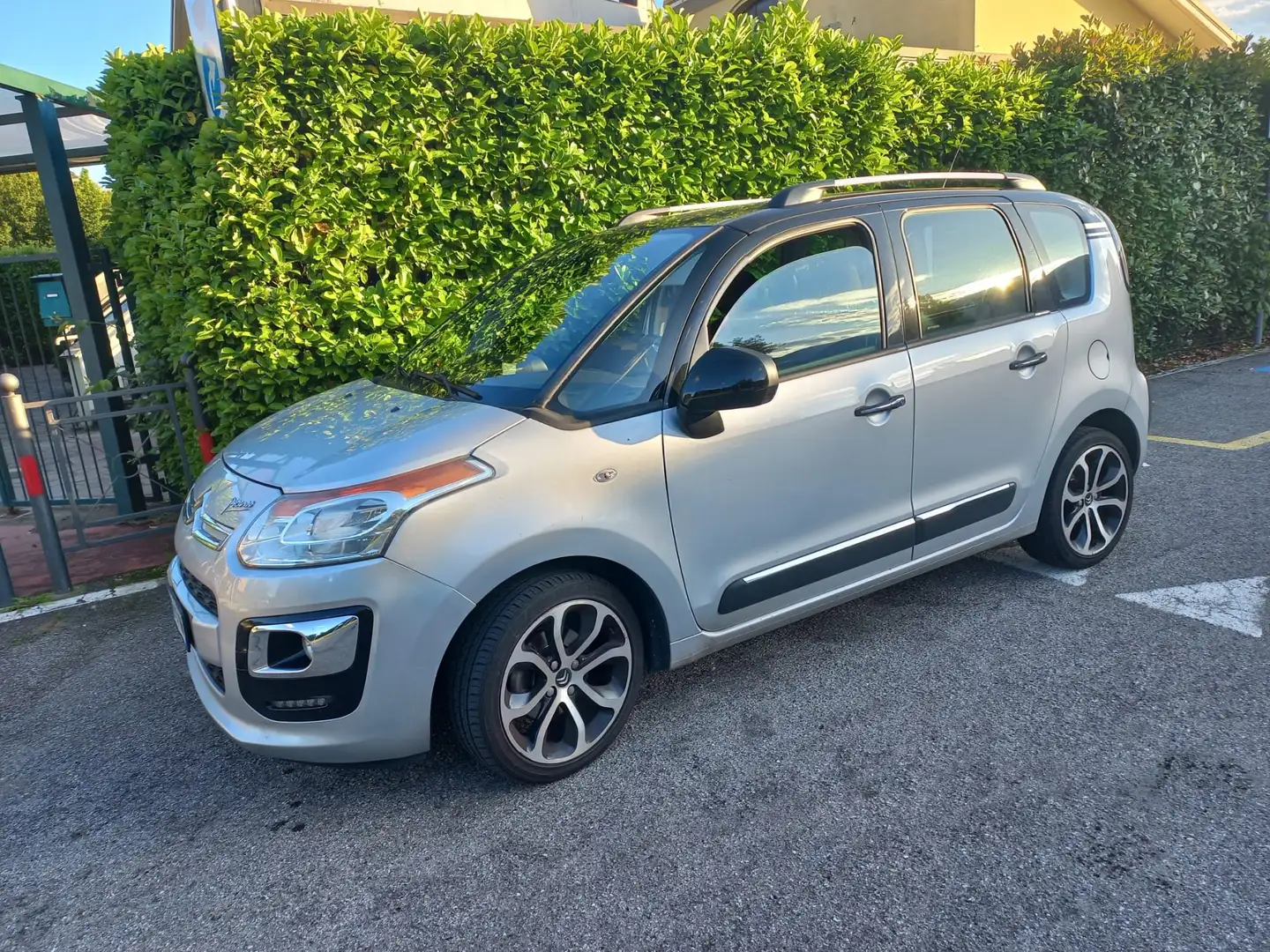 Citroen C3 C3 Picasso Picasso 1.2 puretech Exclusive 110cv Argento - 1