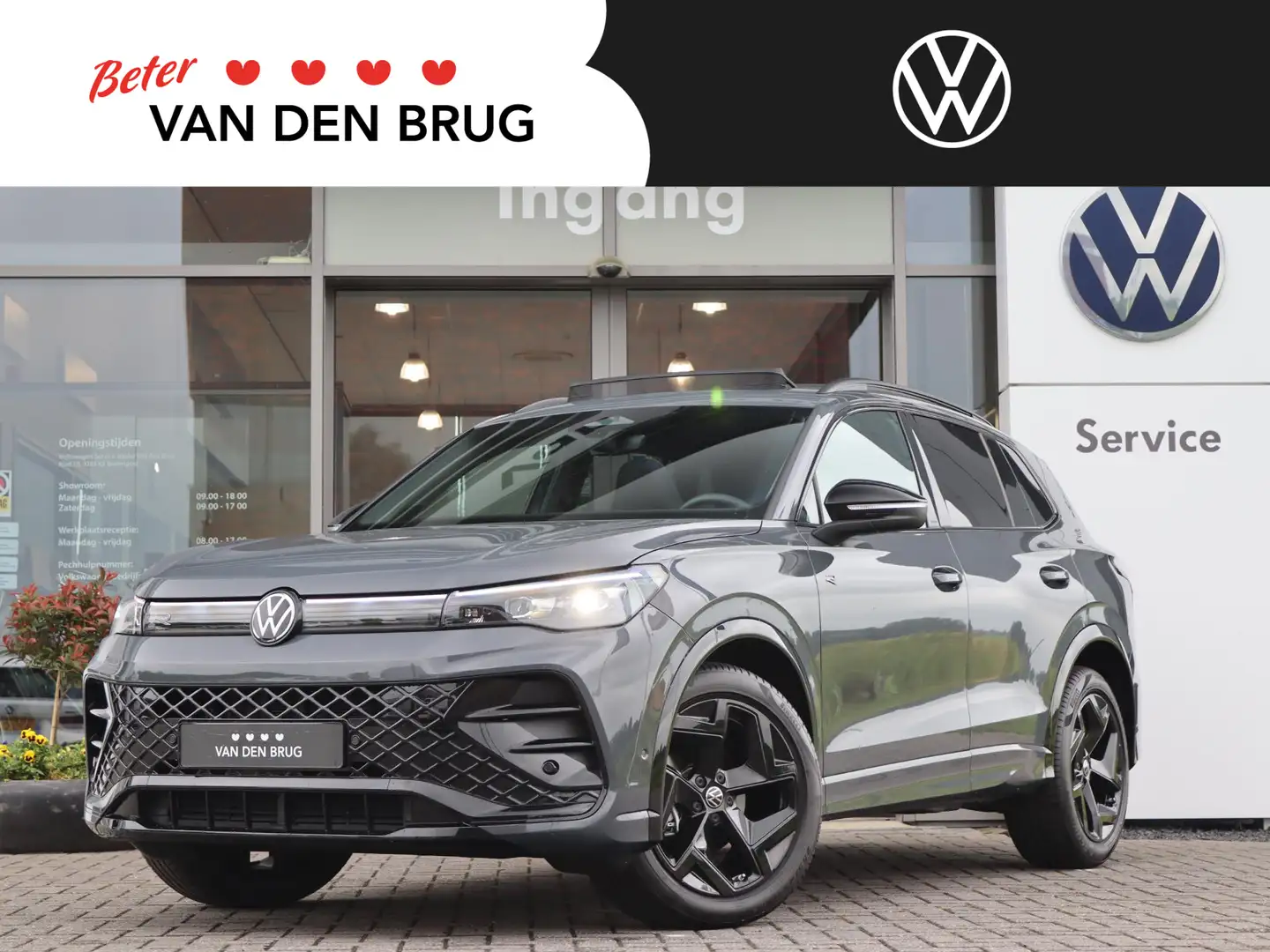 Volkswagen Tiguan 1.5 eTSI 150 pk DSG R-Line Edition | Panoramadak | Grijs - 1