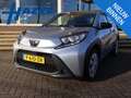 Toyota Aygo X 1.0 VVT-i MT PLAY + ADAPTIVE CRUISE | CAMERA | APP Gris - thumbnail 1