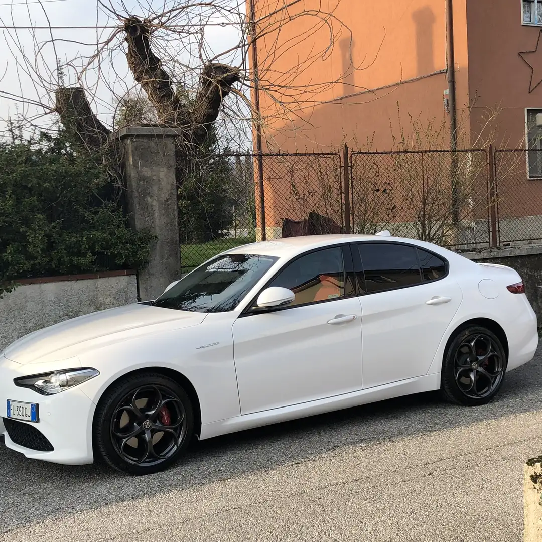 Alfa Romeo Giulia 2.2 t Veloce Q4 210cv awd auto Bianco - 1