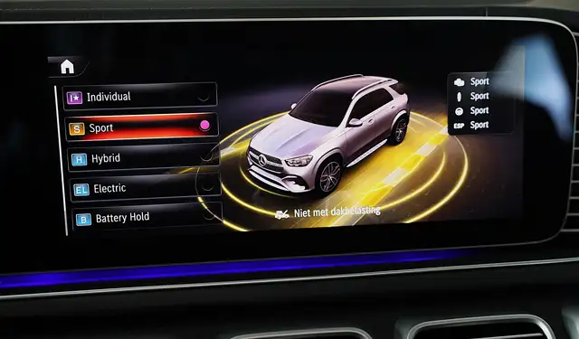 Mercedes-Benz Gle view 26
