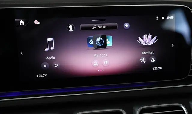 Mercedes-Benz Gle view 16
