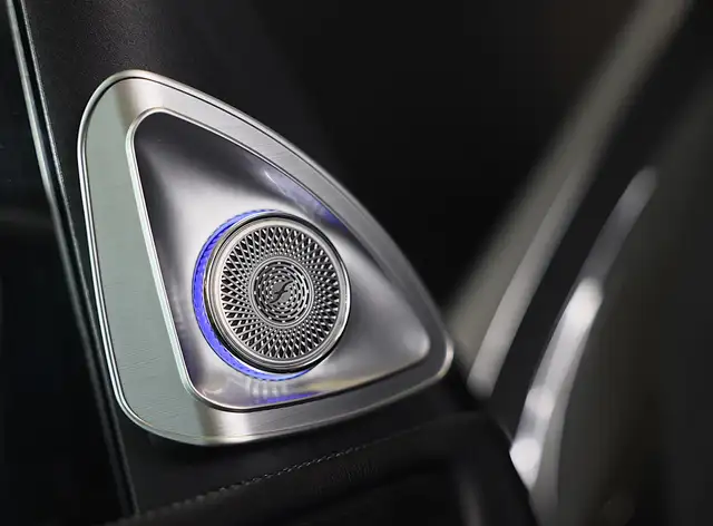 Mercedes-Benz Gle view 13