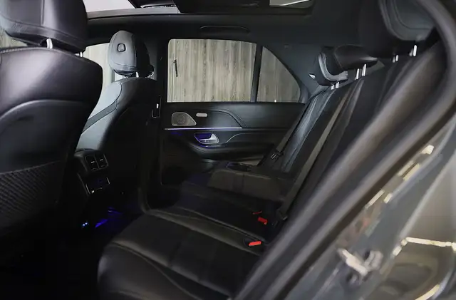 Mercedes-Benz Gle view 25