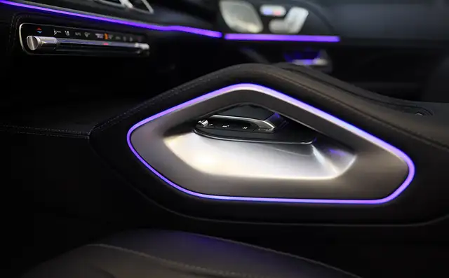 Mercedes-Benz Gle view 21