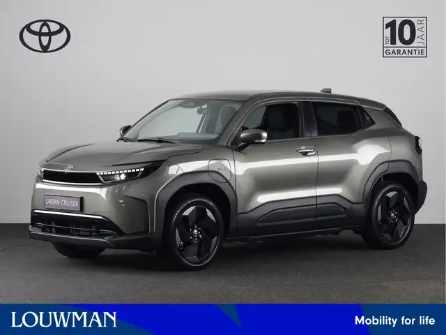 Toyota Urban Cruiser Dynamic 61 kWh *NIEUW* | 18' Velgen | Metaallak |