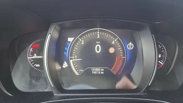 Renault Koleos view 12