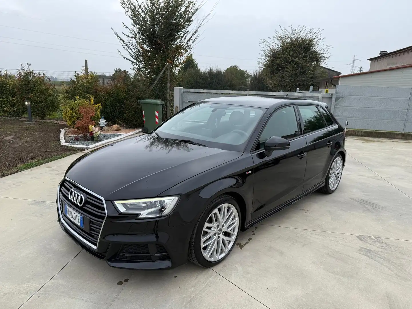 Audi A3 A3 SPORTBACK S-LINE NEOPATENTATI Nero - 1