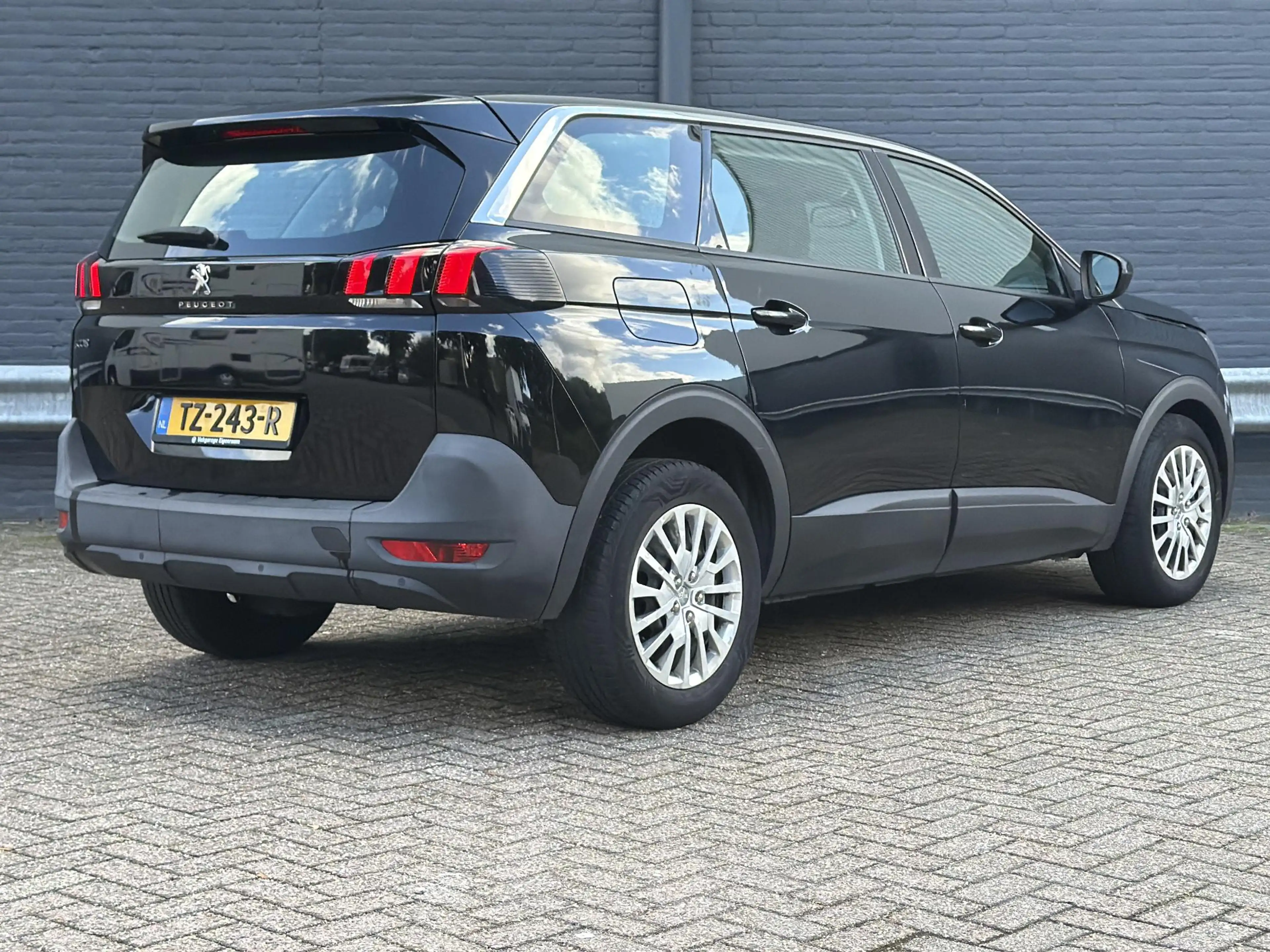 Peugeot 5008 1.2 PureTech Access | 7P. | Airco | Cruise | PDC | — photo 2