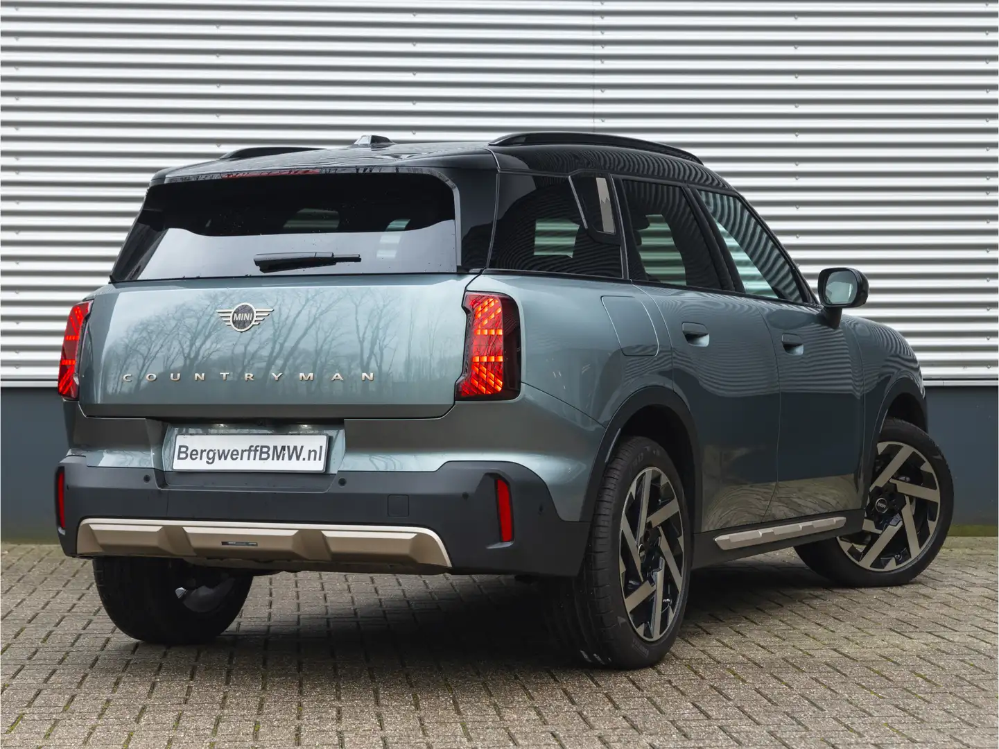 MINI Mini Countryman 1.5 C Favoured - XL Pakket - Pano Zelená - 2