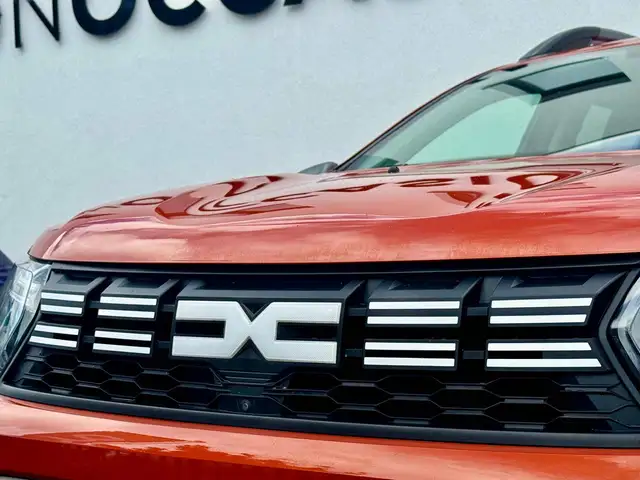 Dacia Duster view 2