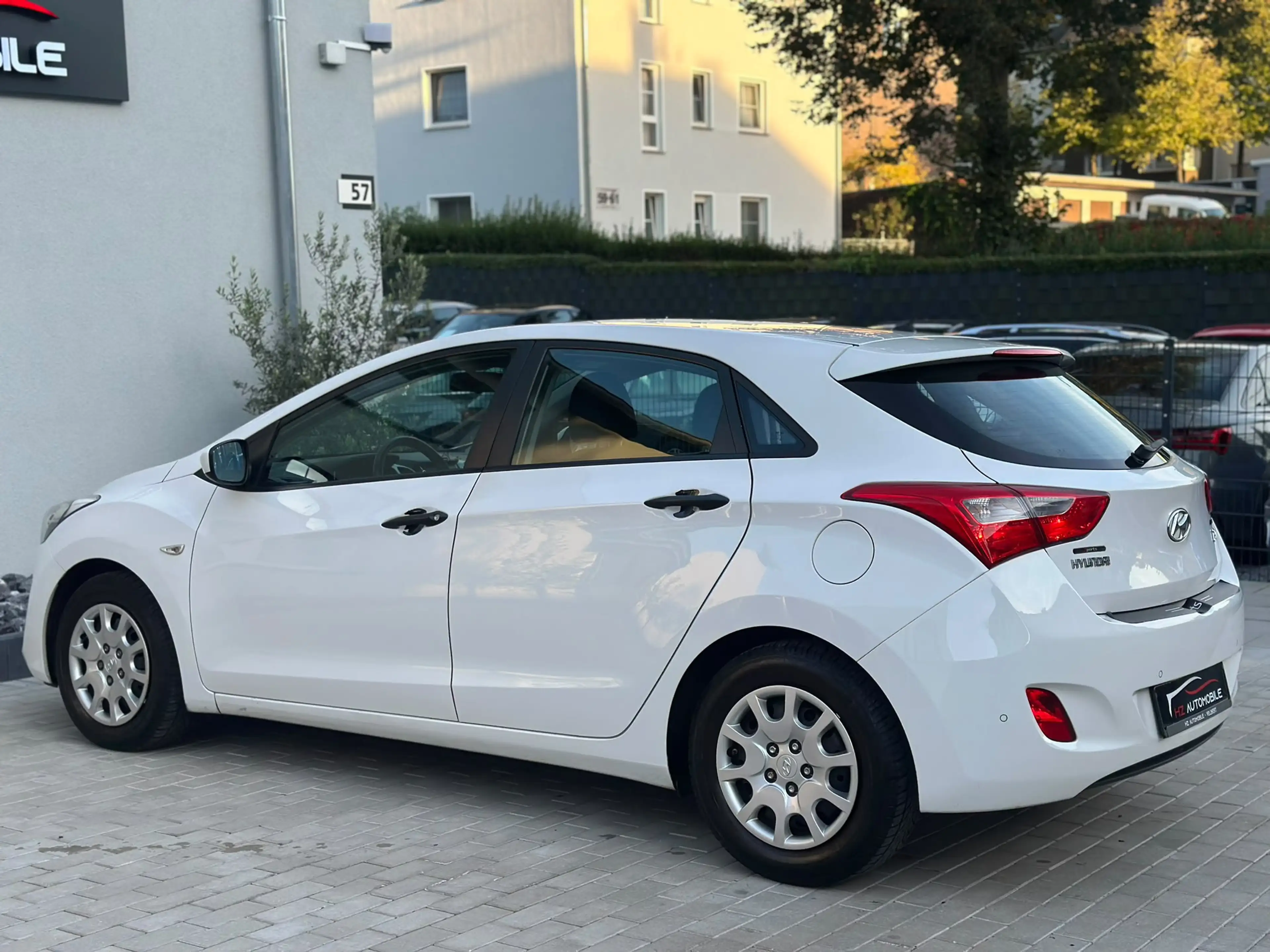 Hyundai i30 1.4 Lim. Classic *PDC*KLIMA*2.HAND*MFL*TÜV — photo 4