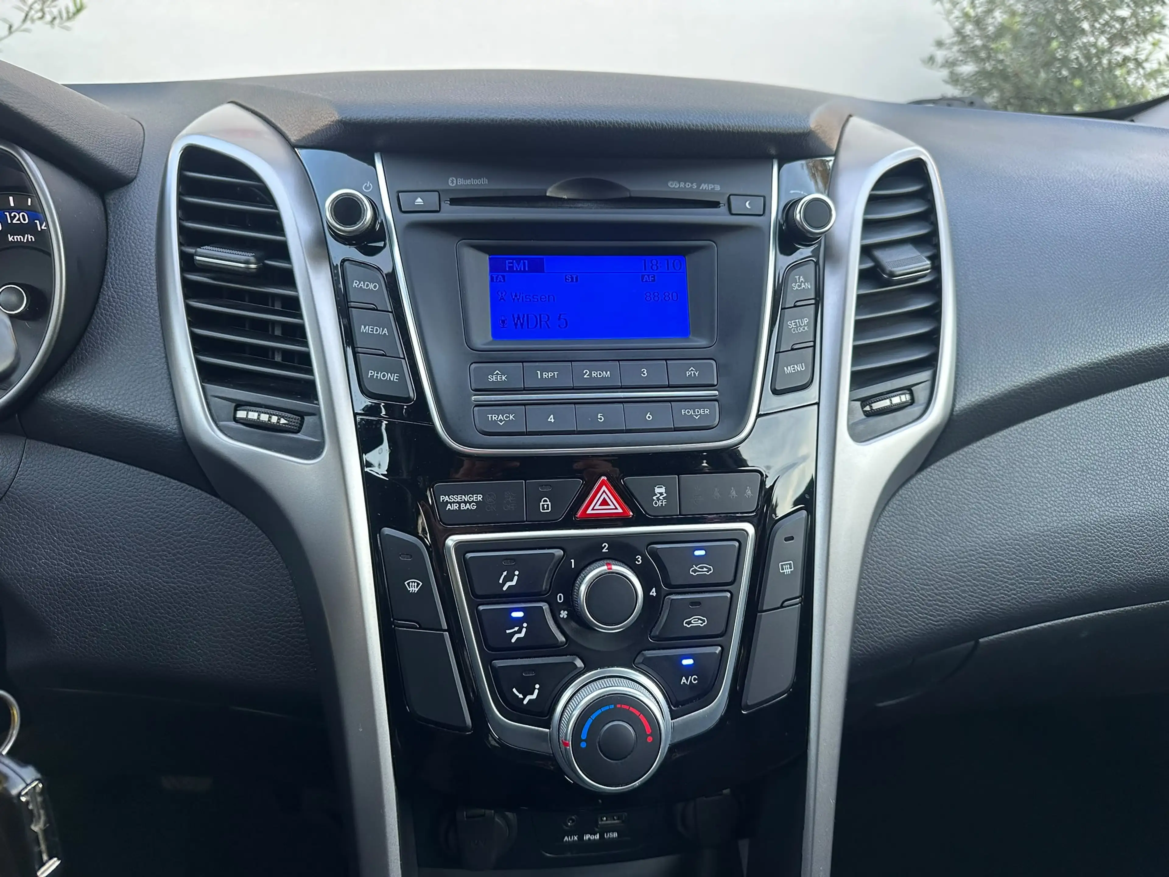 Hyundai i30 1.4 Lim. Classic *PDC*KLIMA*2.HAND*MFL*TÜV — photo 16