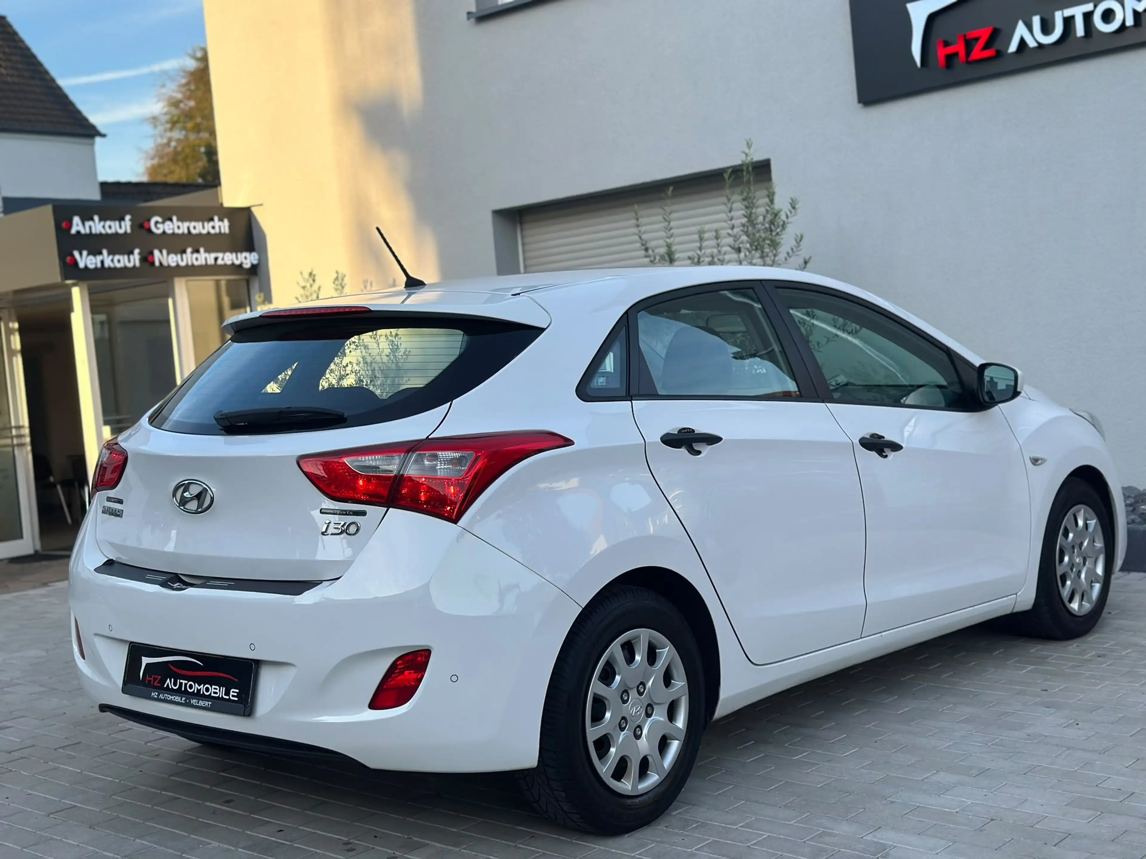 Hyundai i30 1.4 Lim. Classic *PDC*KLIMA*2.HAND*MFL*TÜV — photo 6