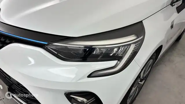 Renault Clio view 17