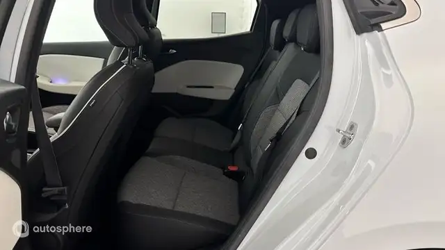 Renault Clio view 13