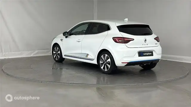 Renault Clio view 8