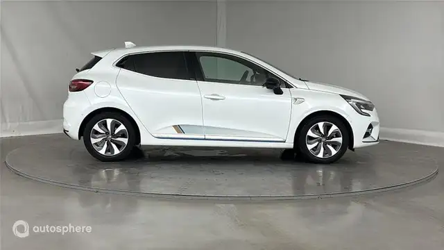 Renault Clio view 4
