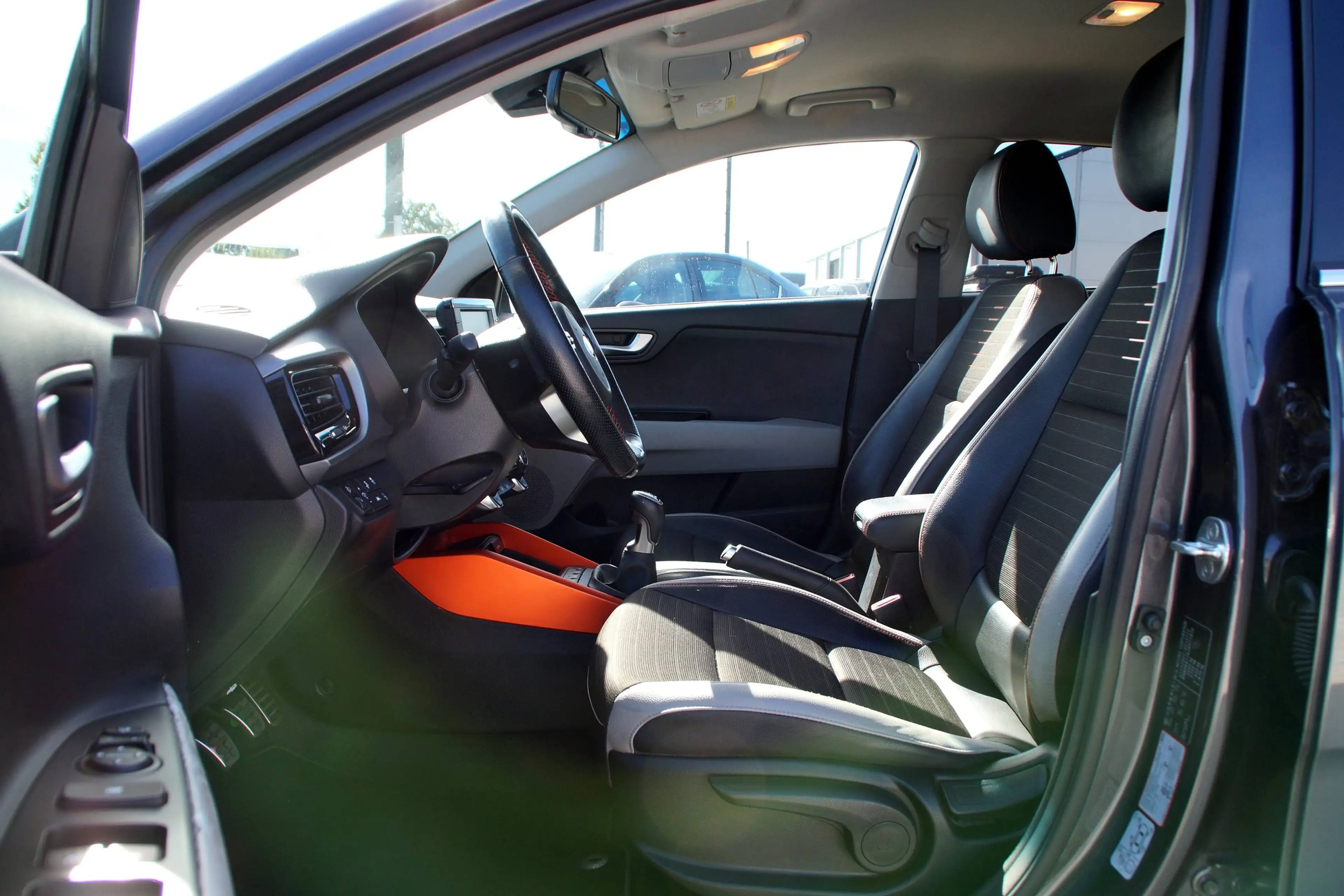 Kia Stonic 1.0 T-GDi _Historique Complet _1er Main _Garantie✅ — photo 12