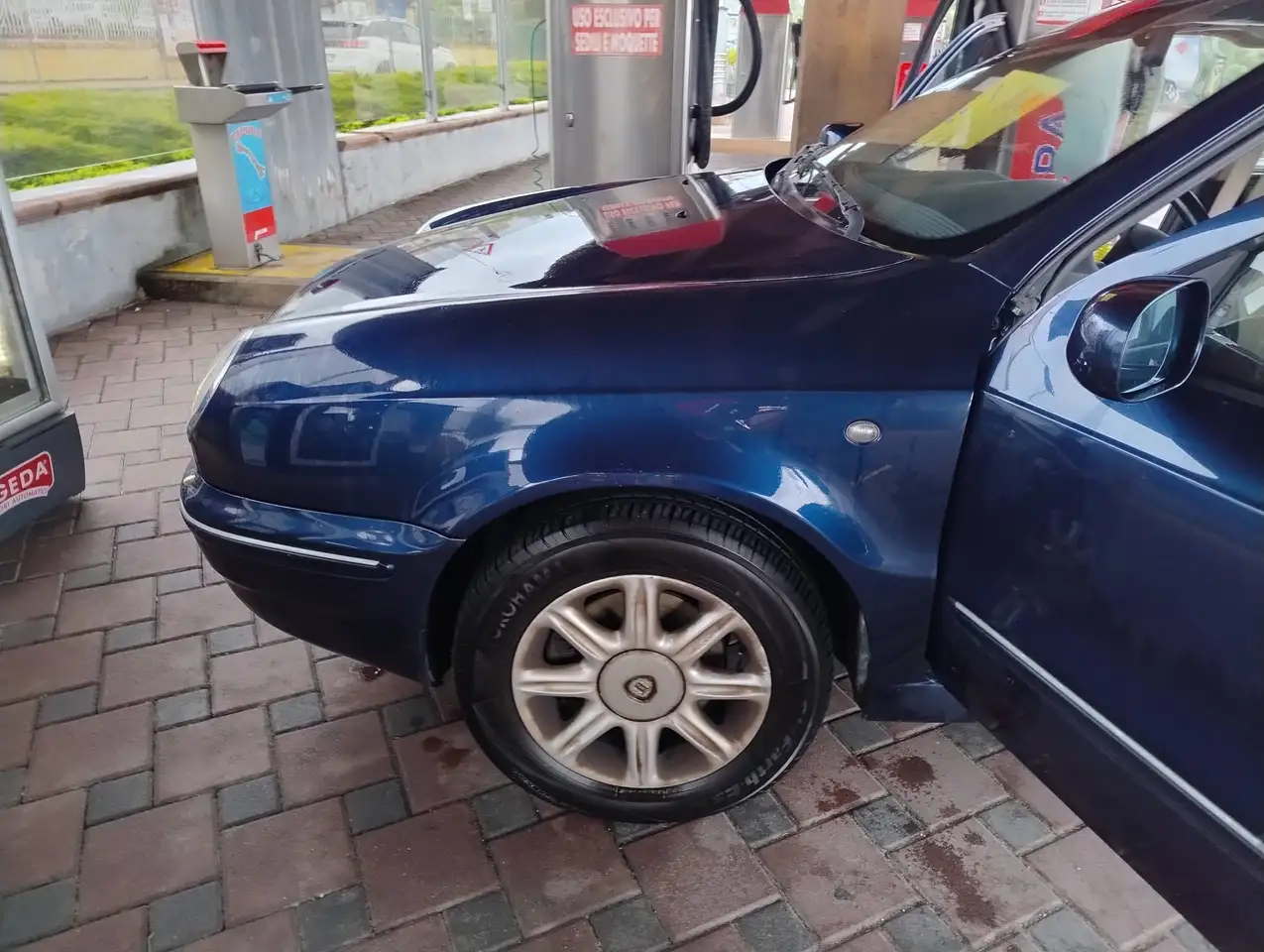 Lancia Lybra Berlina 1.8, foto 2