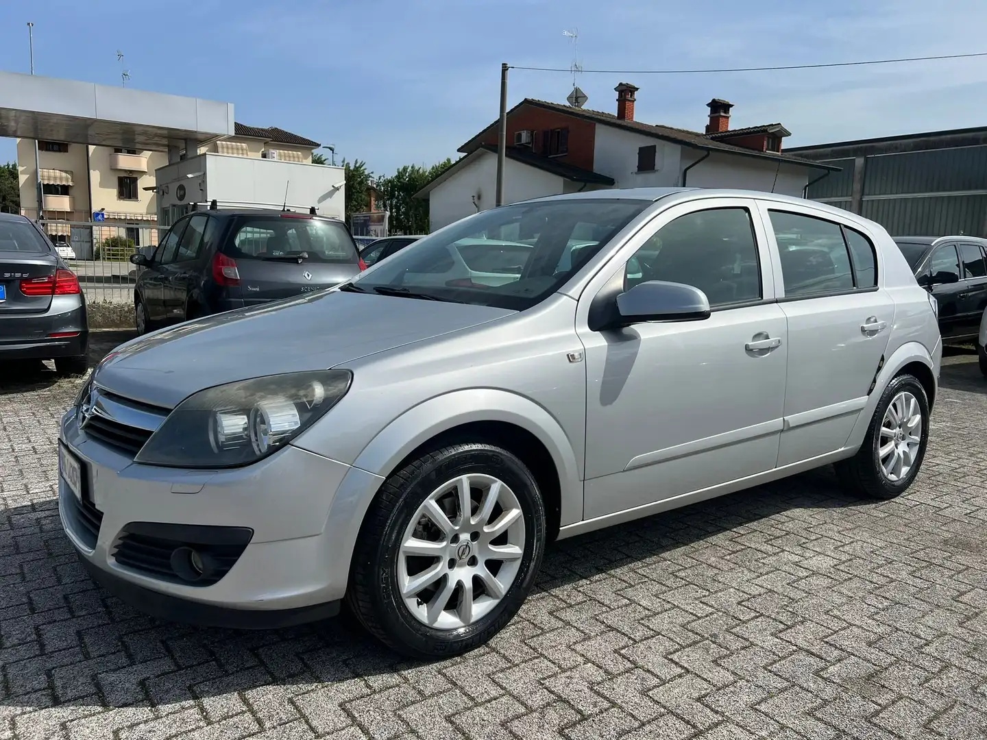 Opel Astra Astra 5p 1.6 twinport Cosmo Argento - 1