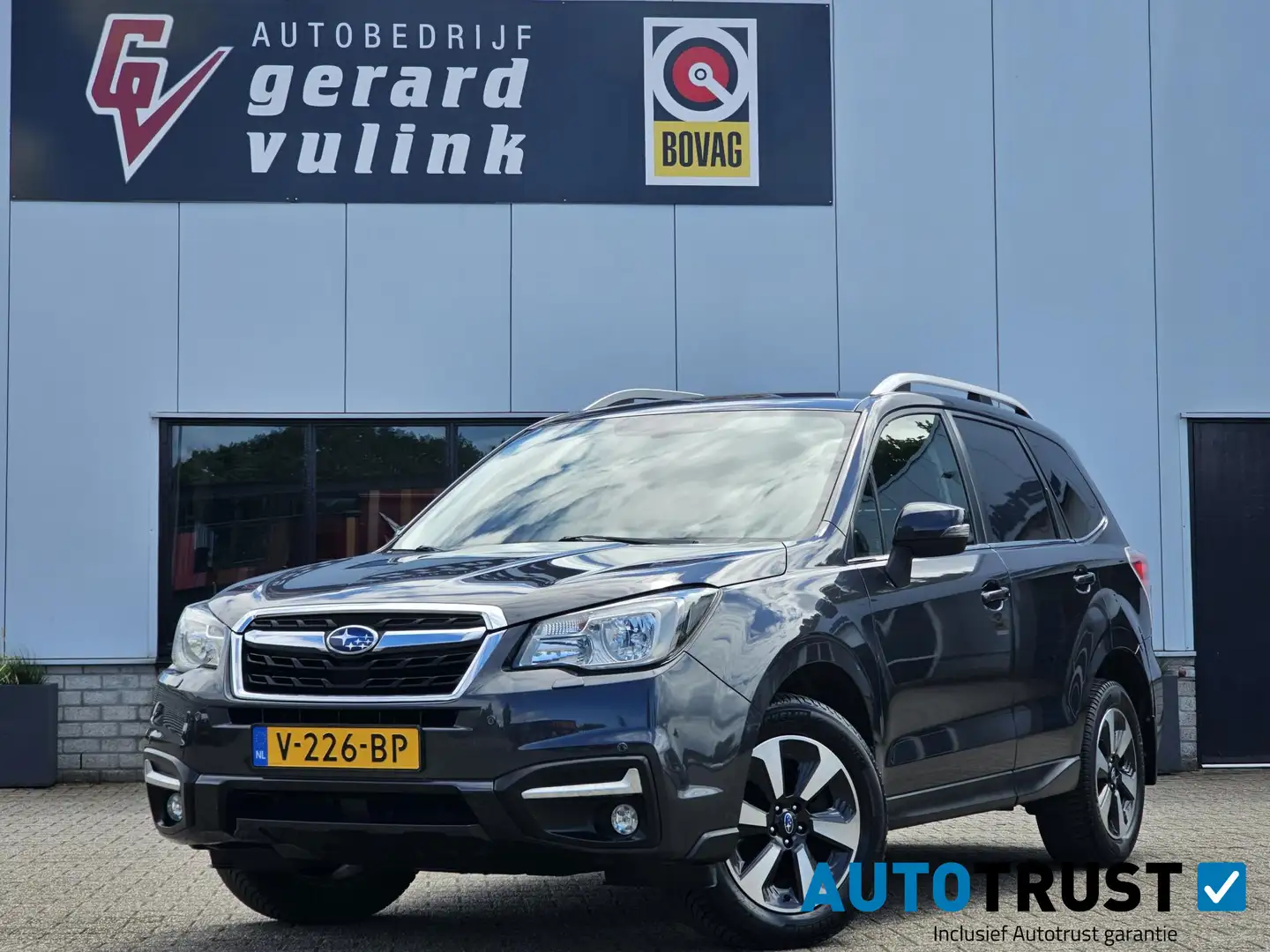 Subaru Forester 2.0 D AUTOMAAT Intro 4x4 2000KG TREKGEW. Negro - 1