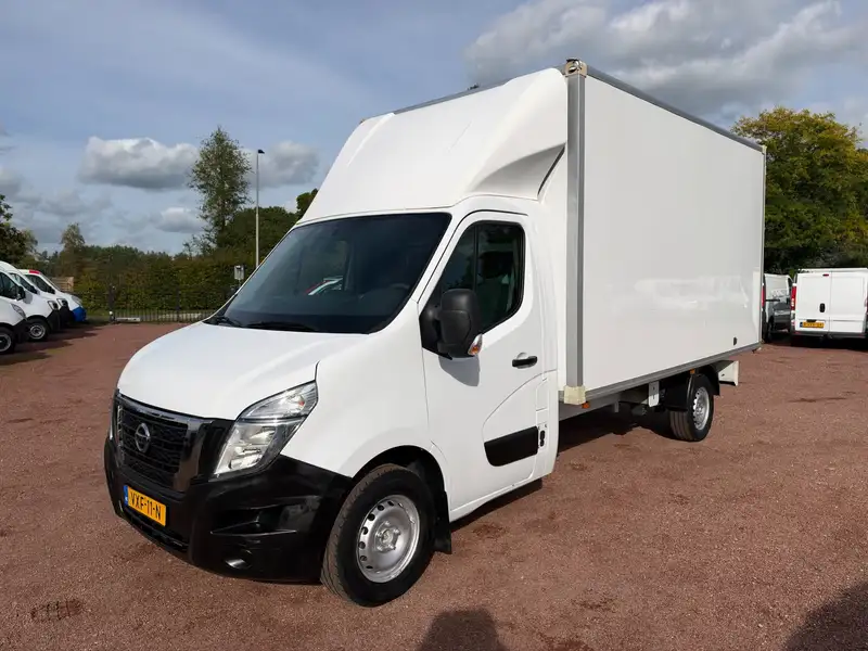 Nissan Interstar
