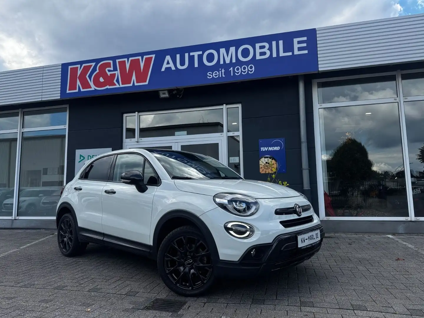 Fiat 500X CROSS S-Design PANO NAVI+CAM WINTERRÄDER Weiß - 1