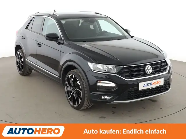 Volkswagen T-Roc view 8
