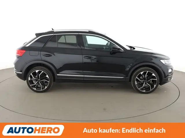 Volkswagen T-Roc view 7