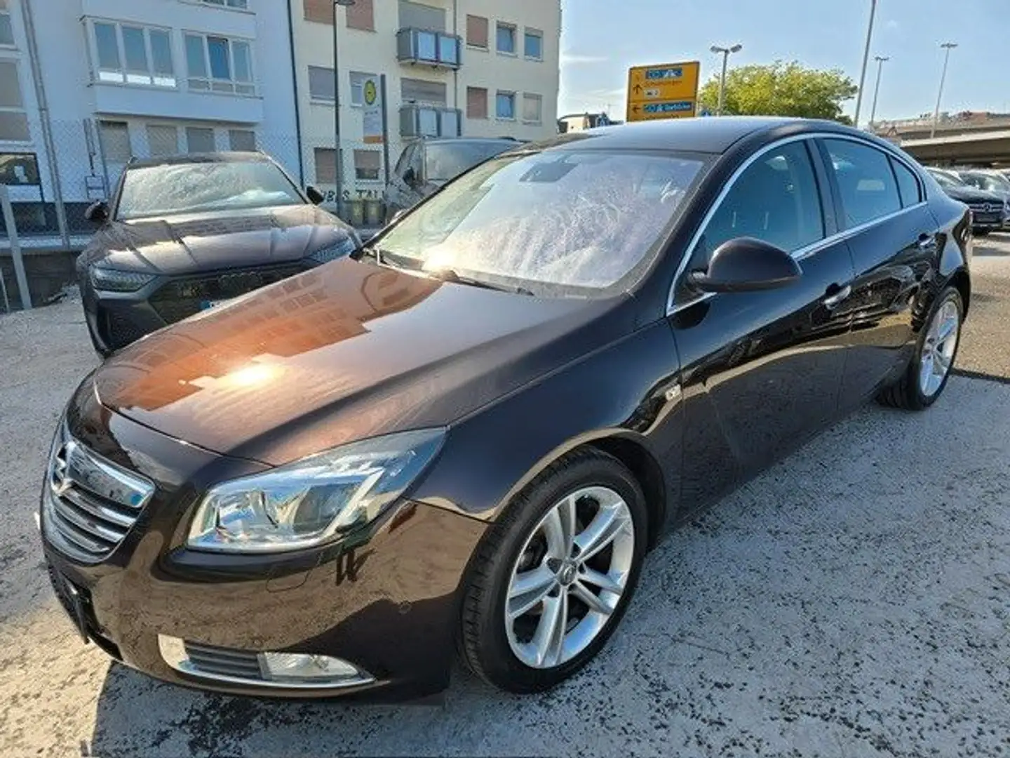Opel Insignia A Lim. Innovation 2,0 CDTI NAVI Marrón - 1