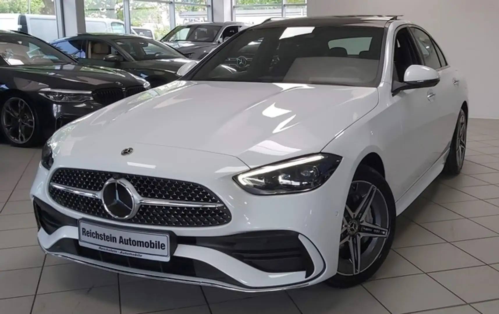 Mercedes-Benz C 300 e AMG PANO TOTW DISTR 360° AHK NETTO 40400 Weiß - 1