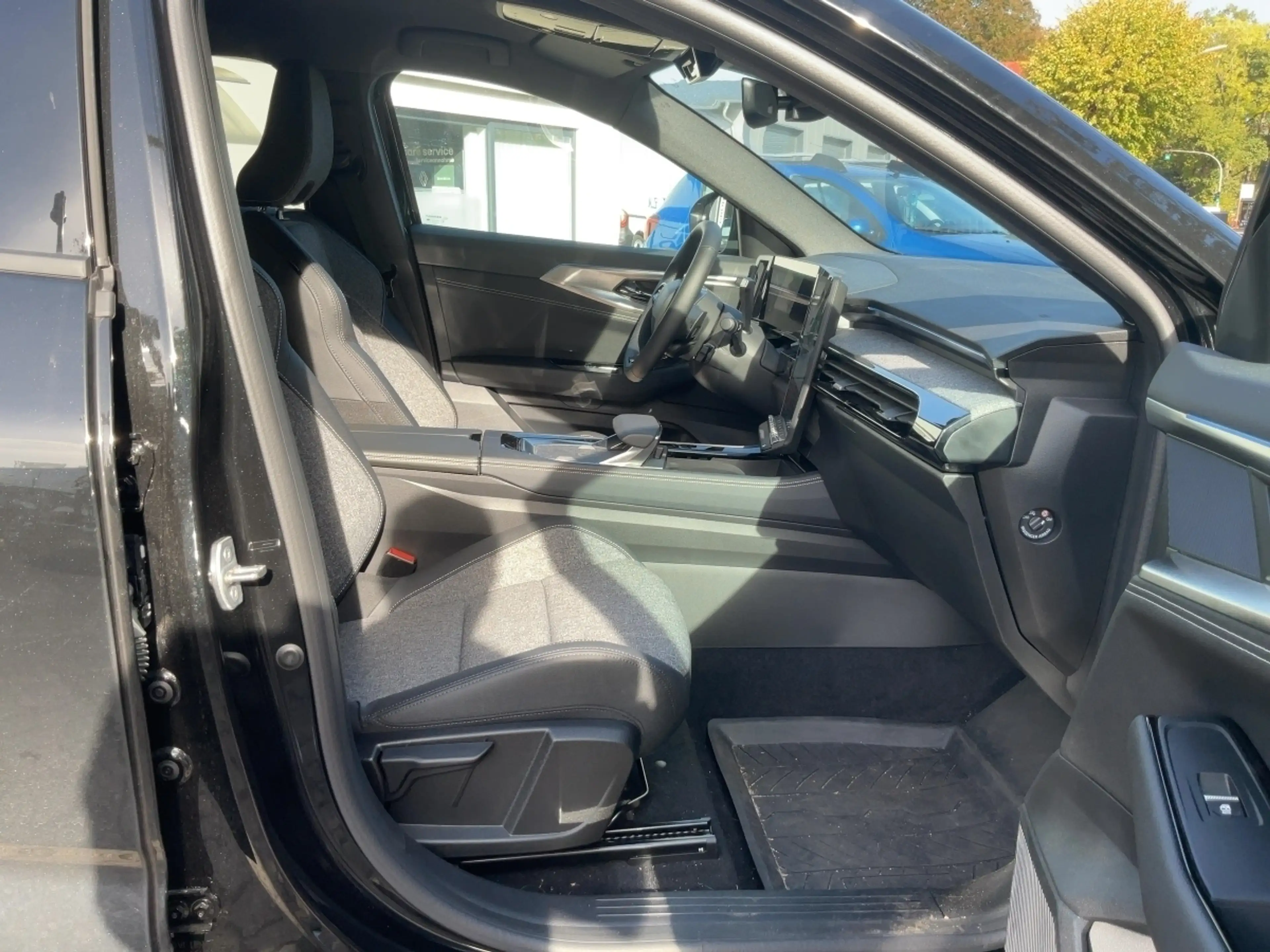 Renault Austral Techno Mild Hybrid 150 Automatik — photo 11