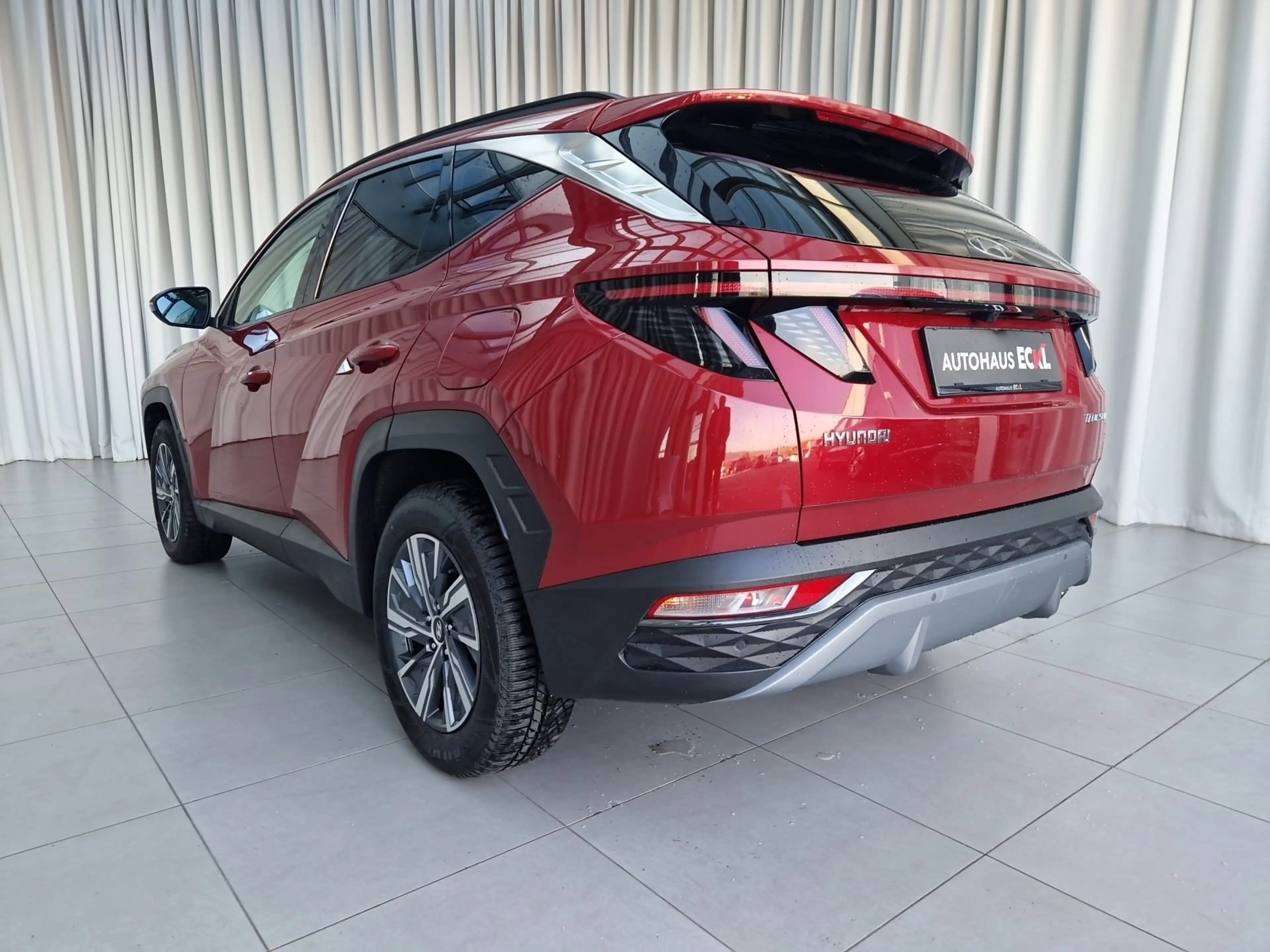 Hyundai TUCSON 1,6 CRDI 2xKlima Kam. KlimaA LED PDC SHZ — photo 6