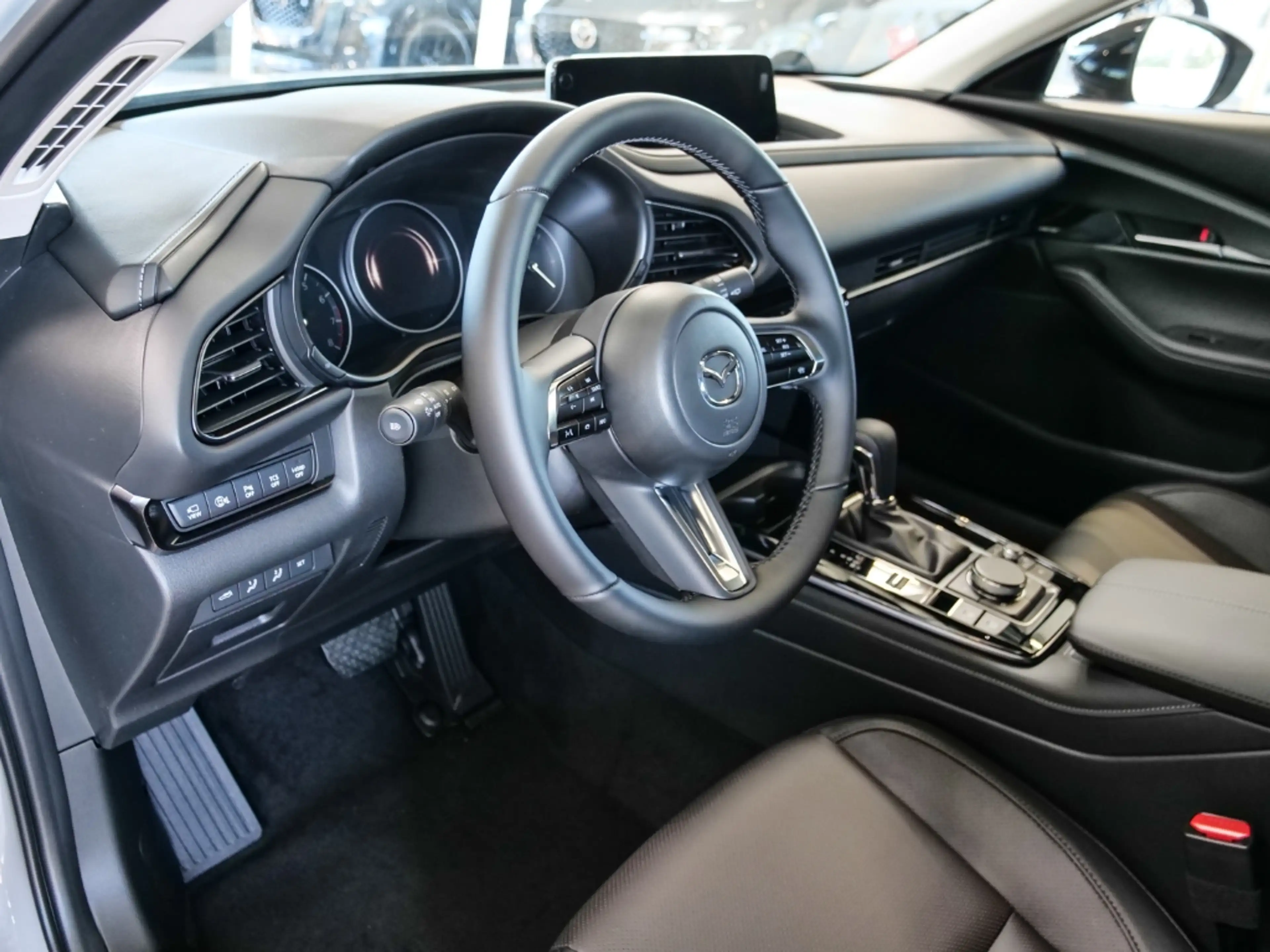 Mazda CX-30 2027 Homura Plus 2.5L e-SKYACTIV-G 140PS 6AT FWD — photo 7