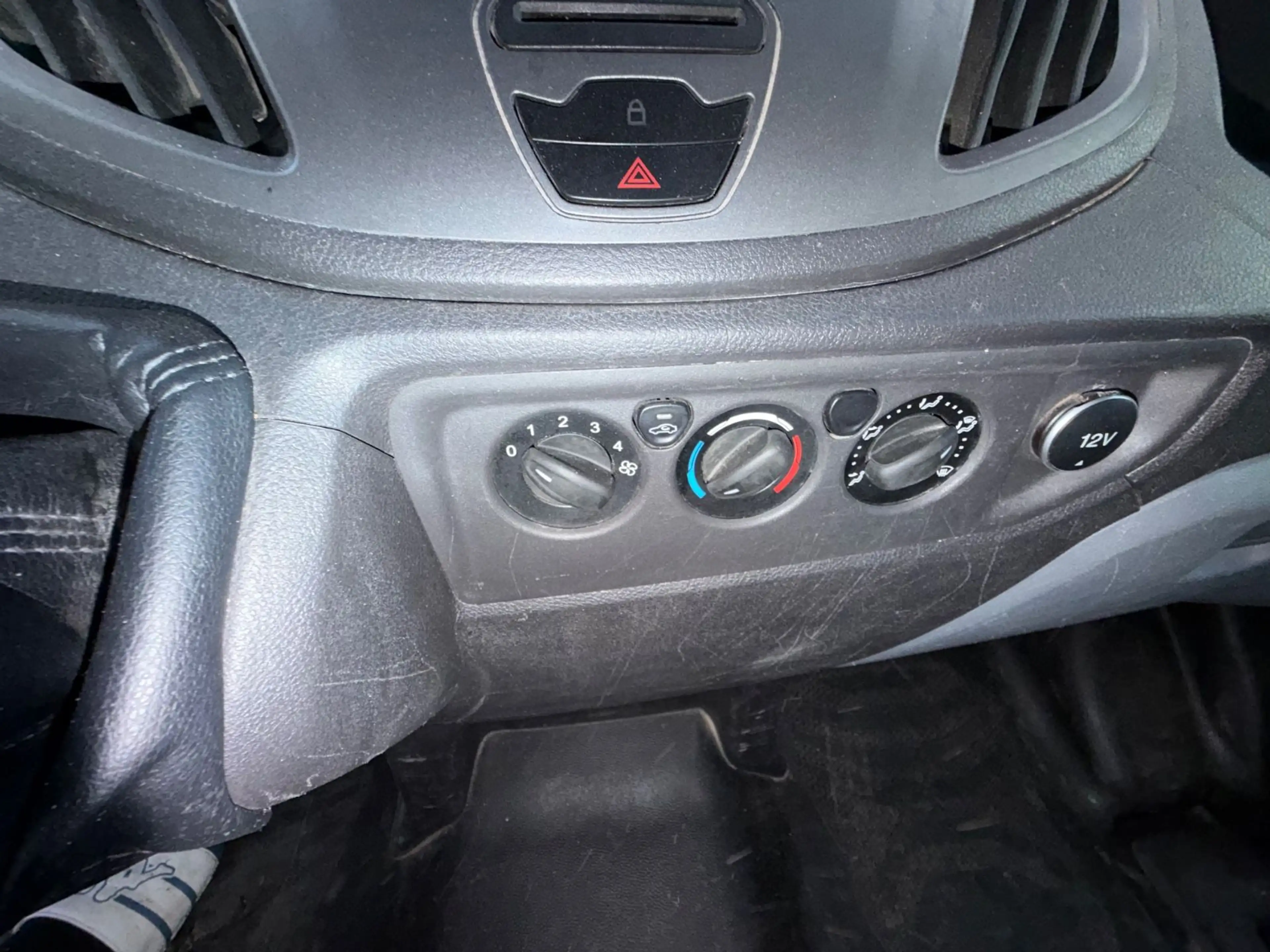 Ford Transit Pritsche 350 L2 Einzelkabine  HU NEU — photo 9