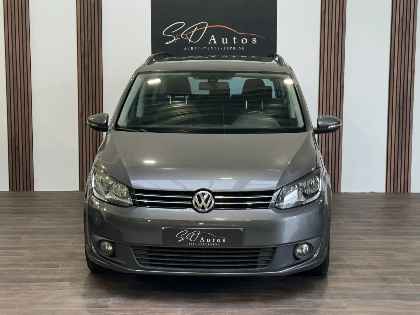 Volkswagen Touran 1.6TDi * BOITE AUTOMATIQUE * TOIT PANO * 7 PLACE * Gris - 2