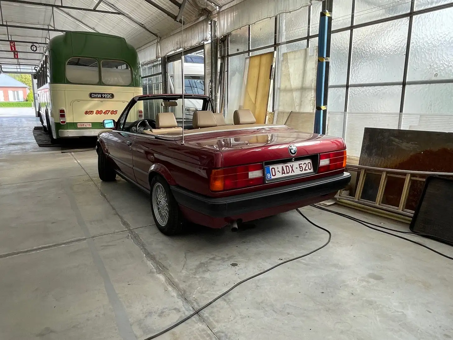 BMW 318 318 Rouge - 1