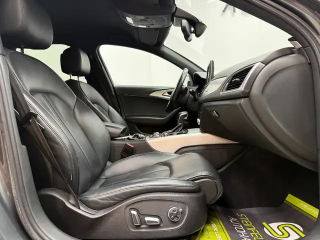 Audi A6 Avant view 12