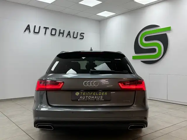 Audi A6 Avant view 6