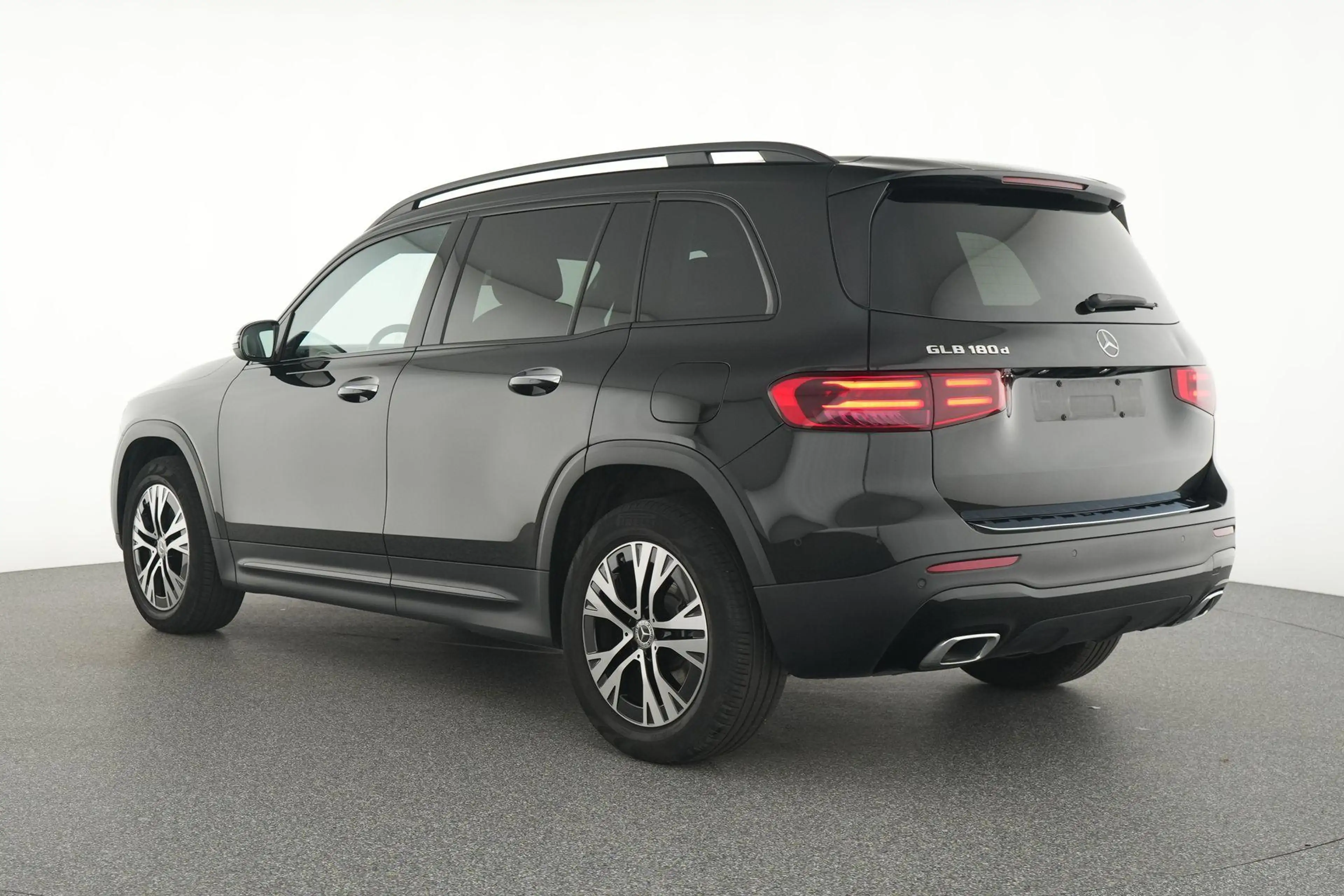 Mercedes-Benz GLB 180 d Luxury Line GLB 180d Progressive — photo 3