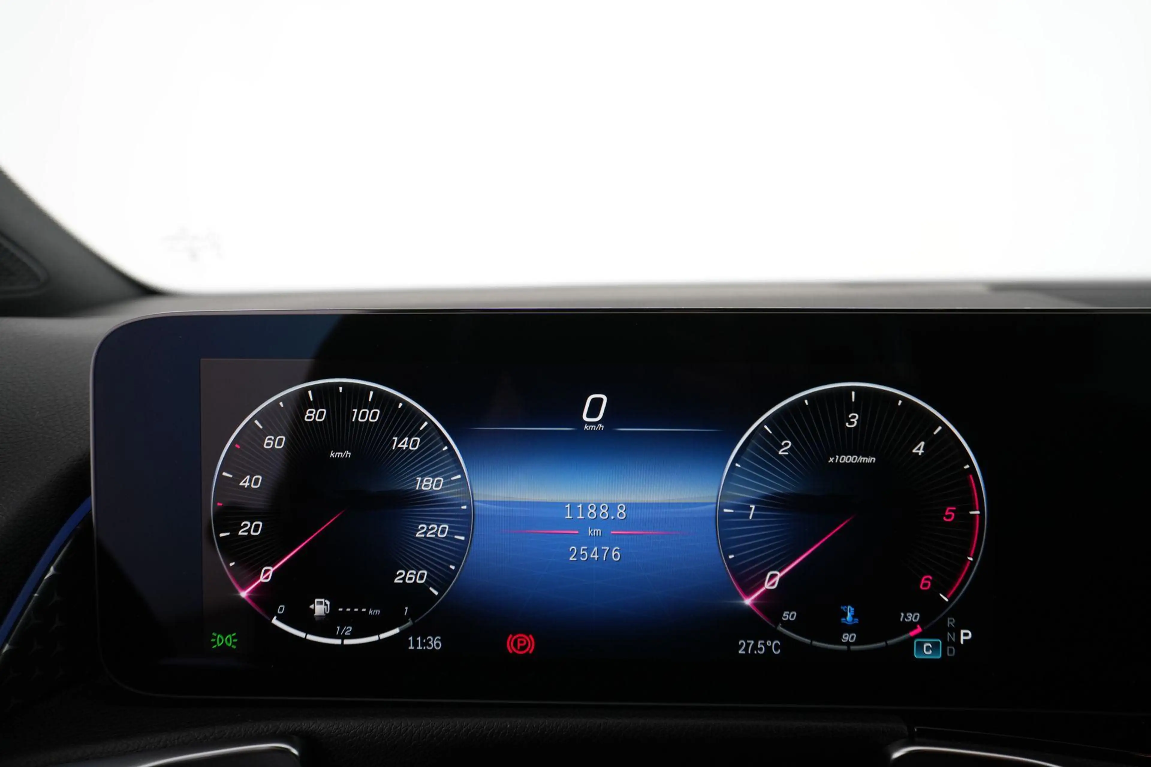 Mercedes-Benz GLB 180 d Luxury Line GLB 180d Progressive — photo 14