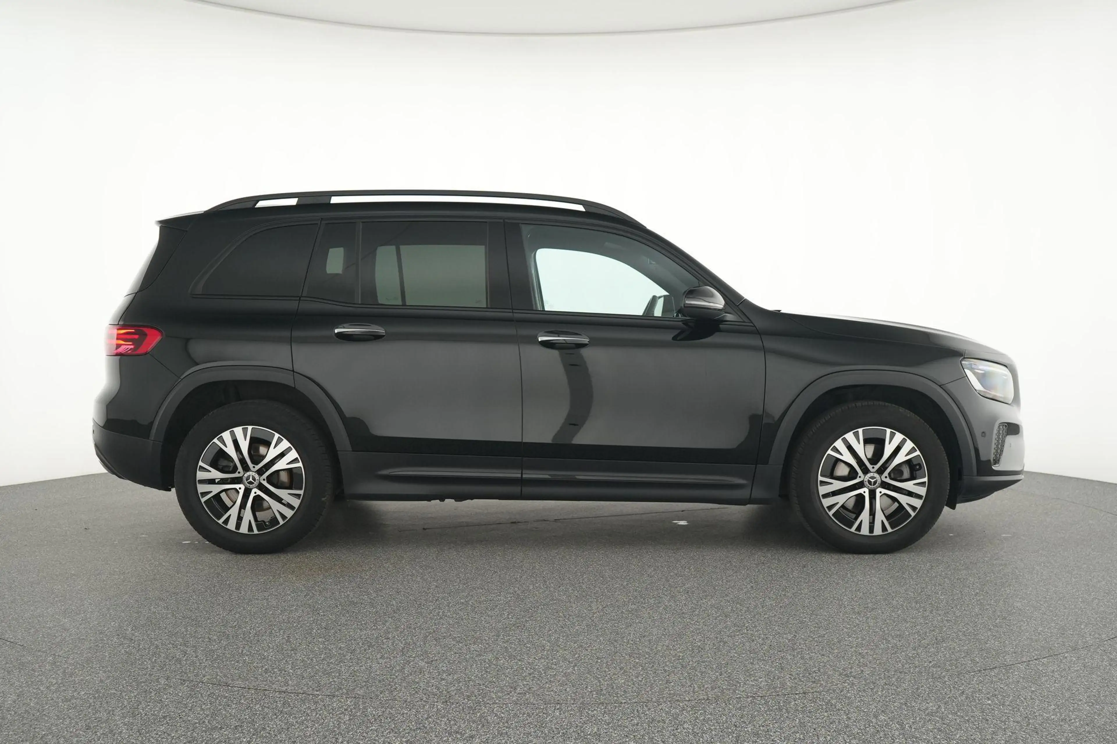 Mercedes-Benz GLB 180 d Luxury Line GLB 180d Progressive — photo 9